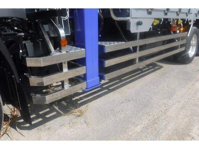 三菱ふそうファイタークレーン5段増トン（6t・8t）[写真26]