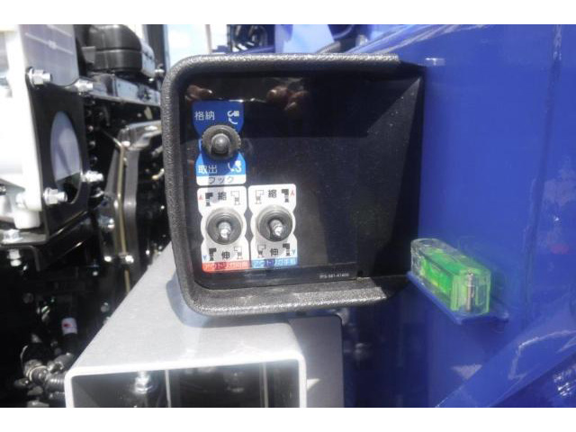 三菱ふそうファイタークレーン5段増トン（6t・8t）[写真31]