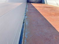 いすゞギガアルミブロック大型（10t）[写真11]