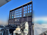 いすゞギガアルミブロック大型（10t）[写真13]