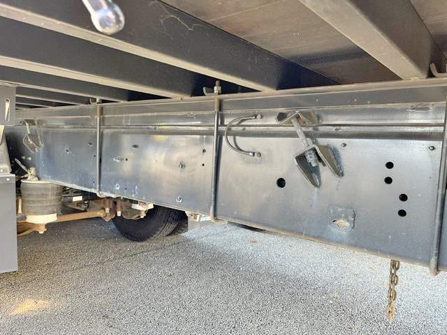 いすゞギガアルミブロック大型（10t）[写真24]