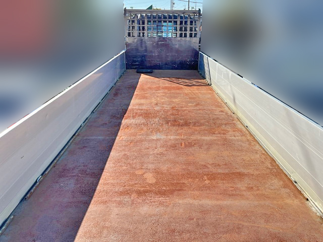 いすゞギガアルミブロック大型（10t）[写真06]