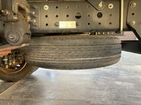 三菱ふそうキャンター平ボディ小型（2t・3t）[写真16]