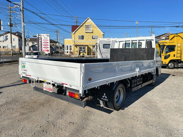 三菱ふそうキャンター平ボディ小型（2t・3t）[写真02]