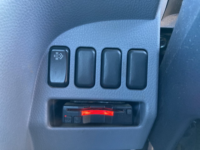 三菱ふそうキャンター平ボディ小型（2t・3t）[写真32]