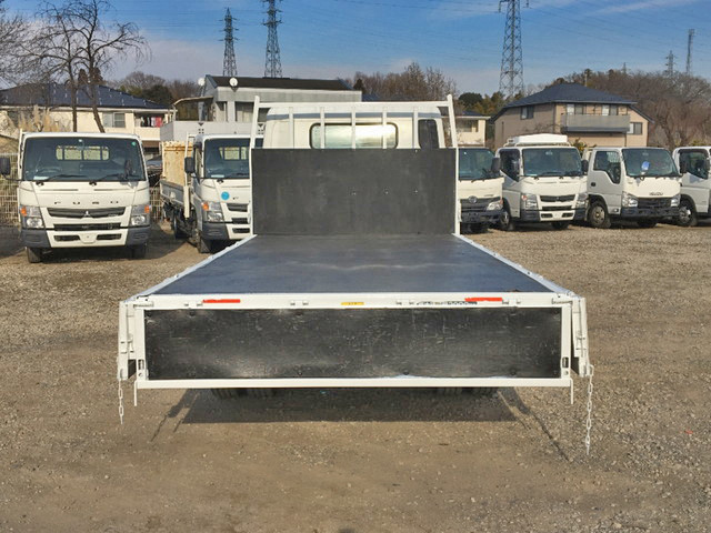 三菱ふそうキャンター平ボディ小型（2t・3t）[写真08]