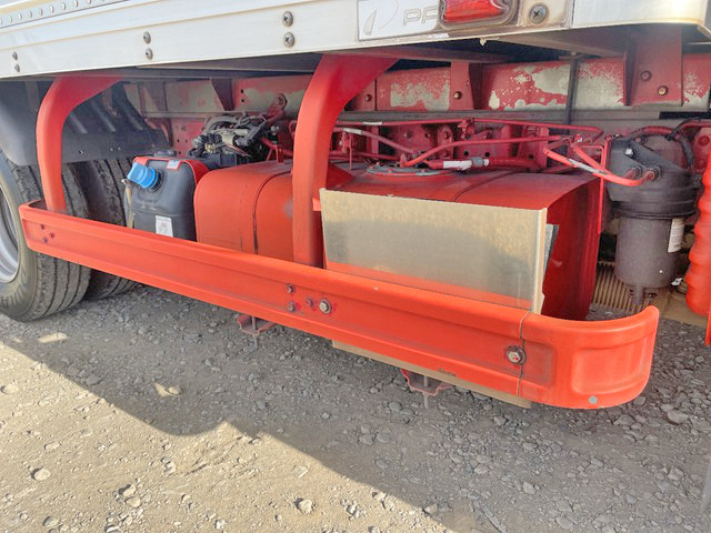 三菱ふそうキャンターアルミバン小型（2t・3t）[写真18]