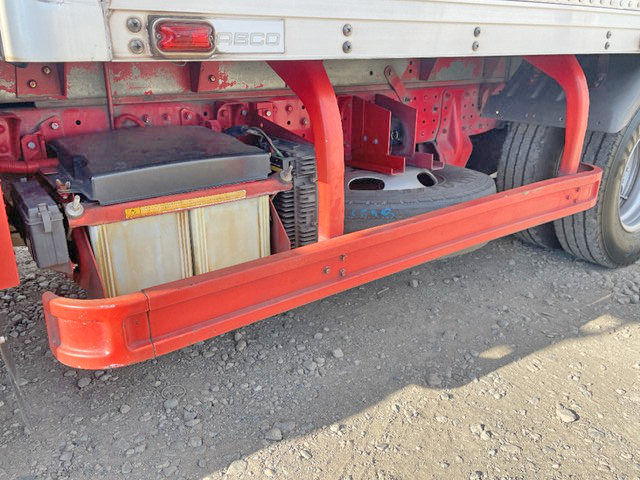 三菱ふそうキャンターアルミバン小型（2t・3t）[写真19]