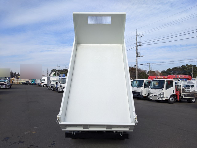 三菱ふそうキャンターダンプ小型（2t・3t）[写真09]