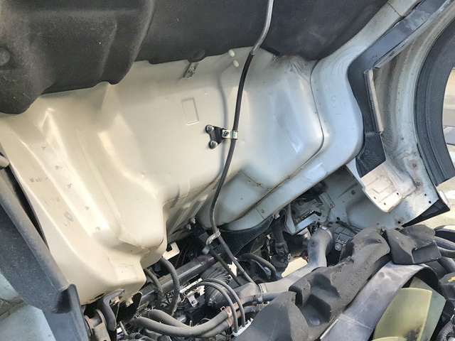 三菱ふそうキャンター平ボディ小型（2t・3t）[写真14]