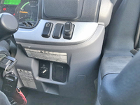 三菱ふそうキャンター平ボディ小型（2t・3t）[写真22]