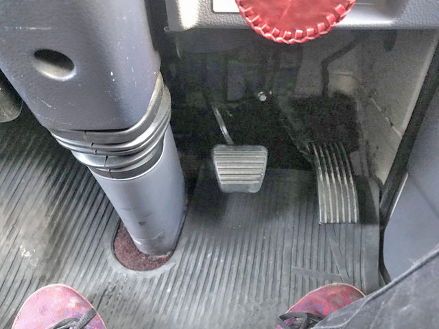 三菱ふそうキャンター平ボディ小型（2t・3t）[写真25]