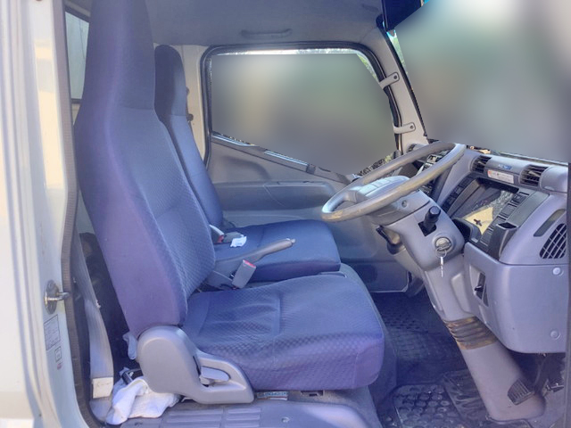 三菱ふそうキャンター冷凍車（冷蔵車）小型（2t・3t）[写真25]