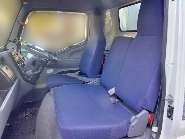 三菱ふそうキャンター冷凍車（冷蔵車）小型（2t・3t）[写真27]