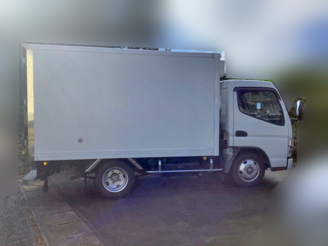 三菱ふそうキャンター冷凍車（冷蔵車）小型（2t・3t）[写真03]