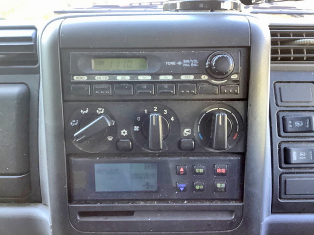 三菱ふそうキャンター冷凍車（冷蔵車）小型（2t・3t）[写真36]