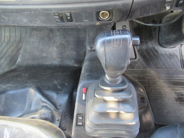 日野レンジャークレーン4段中型（4t）[写真10]