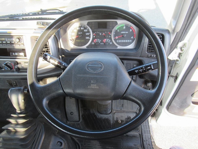 日野レンジャークレーン4段中型（4t）[写真08]