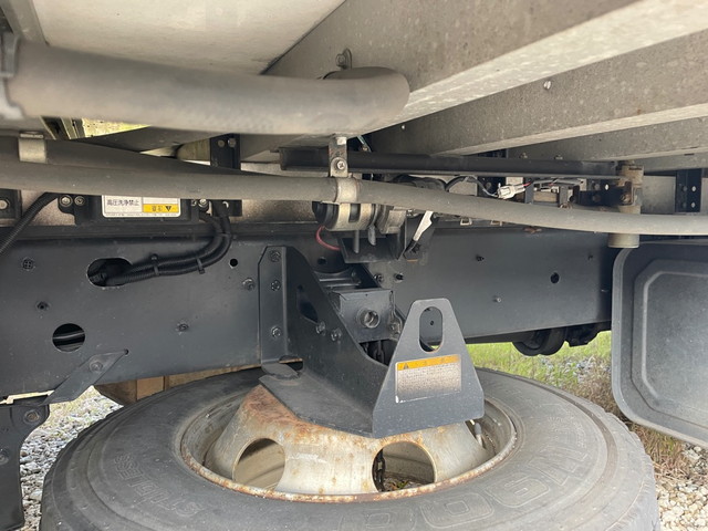 日野レンジャー冷凍車（冷蔵車）中型（4t）[写真10]