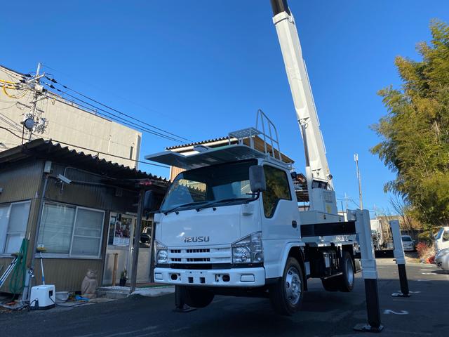 いすゞエルフ高所作業車小型（2t・3t）[写真11]