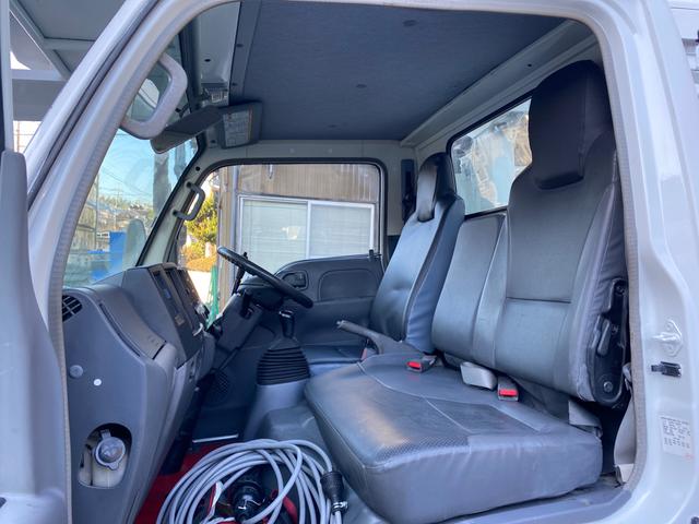 いすゞエルフ高所作業車小型（2t・3t）[写真26]