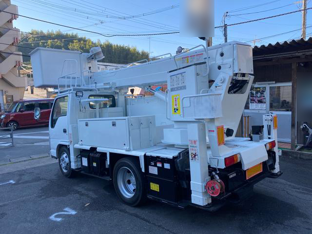いすゞエルフ高所作業車小型（2t・3t）[写真08]