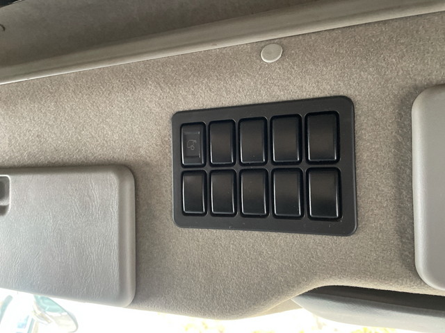 いすゞギガトレーラーヘッド（トラクターヘッド）大型（10t）[写真28]