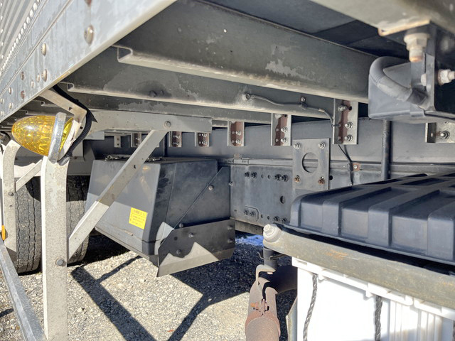 三菱ふそうファイターアルミバン中型（4t）[写真17]