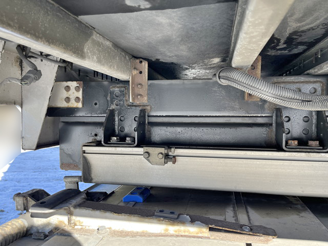 三菱ふそうファイターアルミバン中型（4t）[写真21]