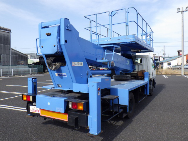 三菱ふそうキャンター高所作業車小型（2t・3t）[写真02]