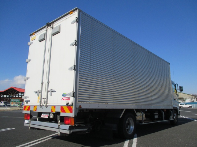 日野レンジャーアルミバン中型（4t）[写真02]