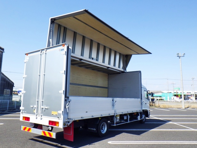 日野レンジャーアルミウイング中型（4t）[写真02]