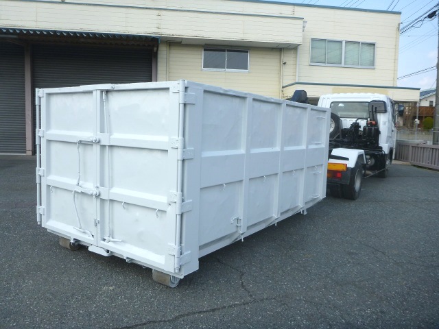 三菱ふそうファイターアームロール中型（4t）[写真02]