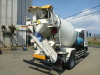 日野レンジャーミキサー車（コンクリートミキサー）増トン（6t・8t）[写真02]