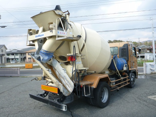 日野レンジャーミキサー車（コンクリートミキサー）増トン（6t・8t）[写真02]