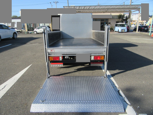 日産アトラス平ボディ小型（2t・3t）[写真11]