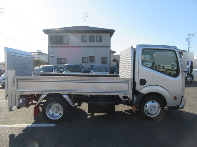 日産アトラス平ボディ小型（2t・3t）[写真05]