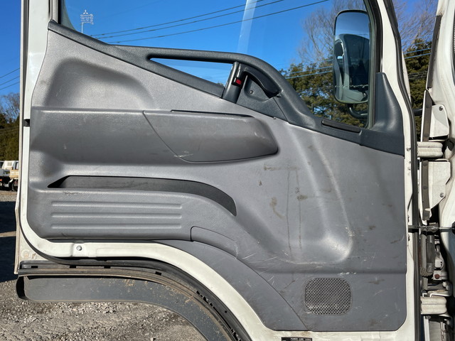 三菱ふそうキャンターセーフティローダー小型（2t・3t）[写真25]