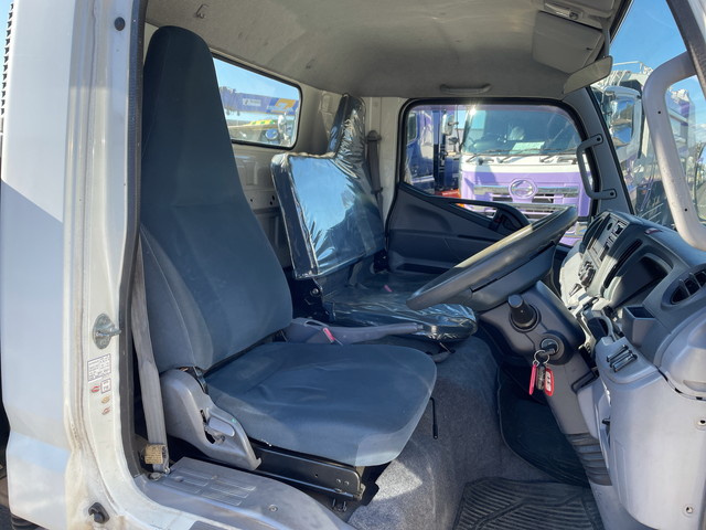 三菱ふそうキャンターセーフティローダー小型（2t・3t）[写真28]