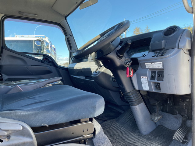 三菱ふそうキャンターセーフティローダー小型（2t・3t）[写真30]