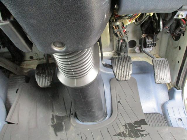 日野レンジャーパッカー車（塵芥車）中型（4t）[写真10]