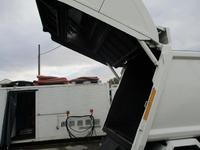 日野レンジャーパッカー車（塵芥車）中型（4t）[写真19]