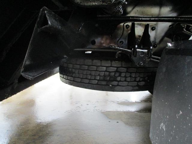 日野レンジャーパッカー車（塵芥車）中型（4t）[写真26]