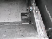 日野レンジャーパッカー車（塵芥車）中型（4t）[写真30]