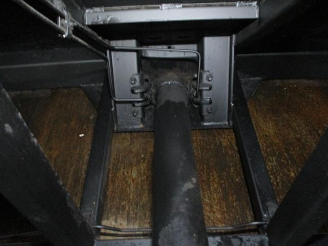 日野レンジャーパッカー車（塵芥車）中型（4t）[写真35]