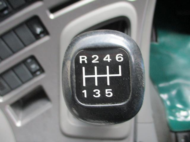 UDトラックスクオンバキュームカー大型（10t）[写真17]