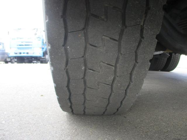 UDトラックスクオンバキュームカー大型（10t）[写真18]