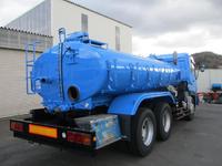 UDトラックスクオンバキュームカー大型（10t）[写真02]