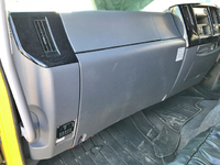 いすゞフォワードアルミウイング中型（4t）[写真30]