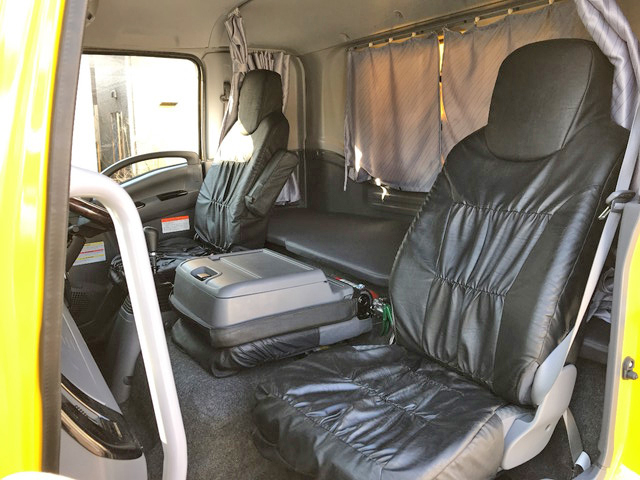 いすゞフォワードアルミウイング中型（4t）[写真31]